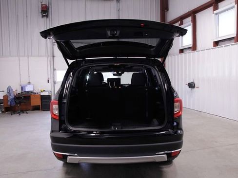 Certified 2022 Honda Pilot Touring image 24