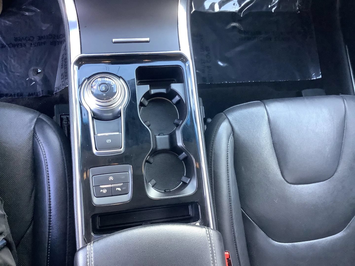 Used 2019 Ford Edge Titanium w/ Equipment Group 301A AWD/4WD image 34