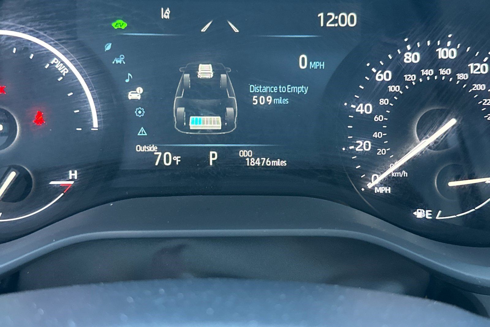 Used 2026 Toyota Sienna XLE FWD image 24