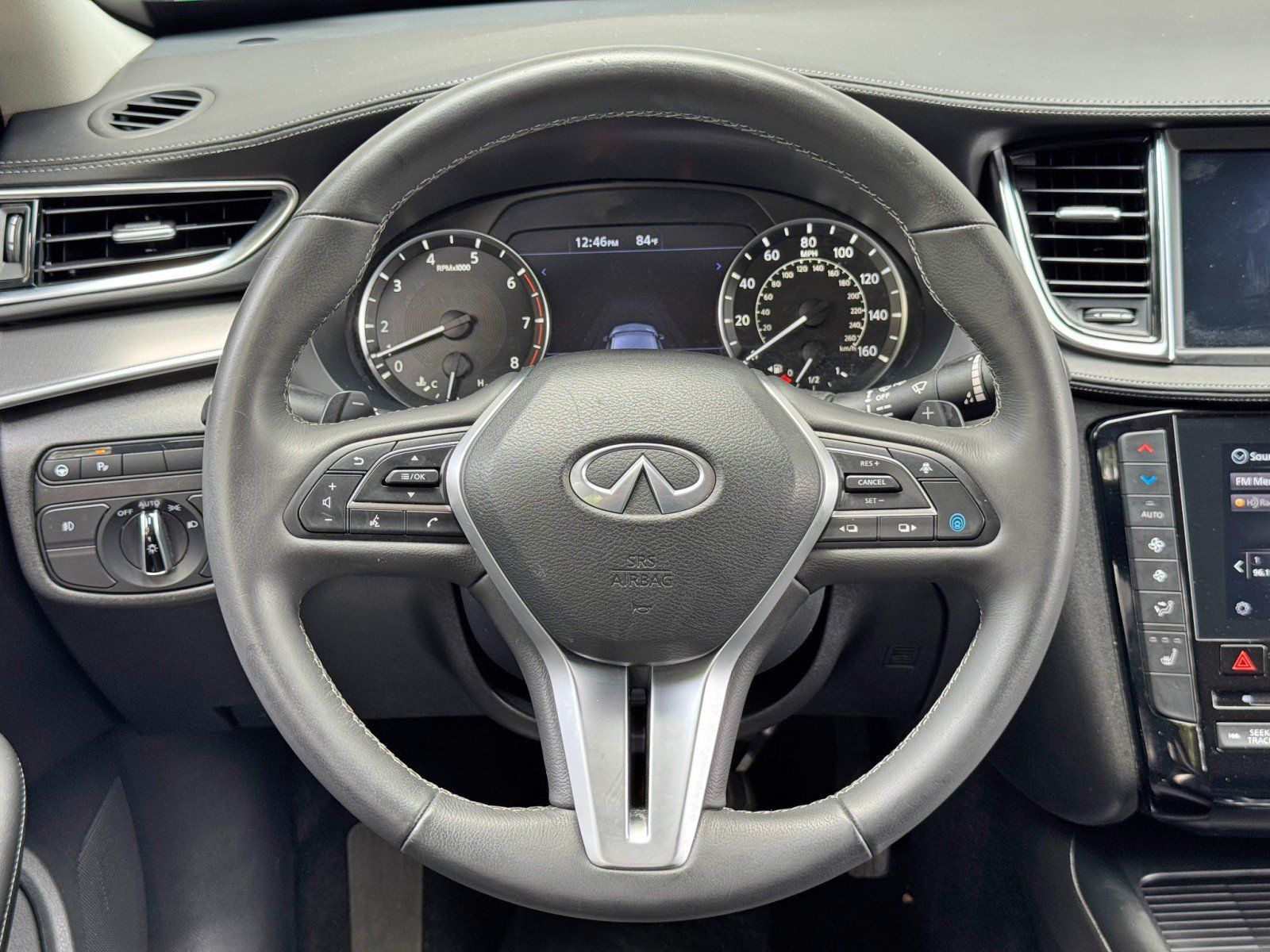 Used 2022 INFINITI QX50 Luxe FWD image 19