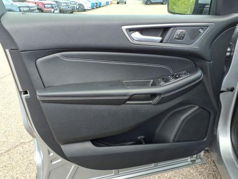 Used 2024 Ford Edge Titanium AWD/4WD image 14