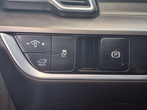Certified 2024 Kia Sportage SX FWD image 9