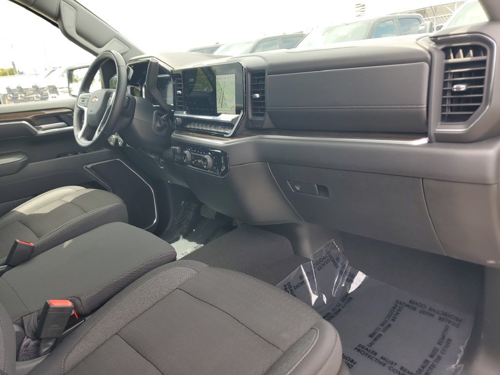Used 2026 Chevrolet Silverado 1500 LT RWD image 10