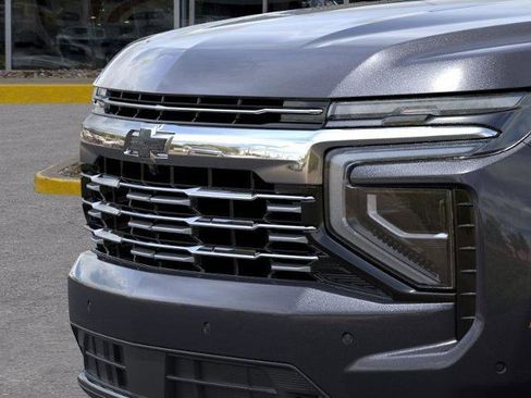 New 2026 Chevrolet Suburban Premier image 37