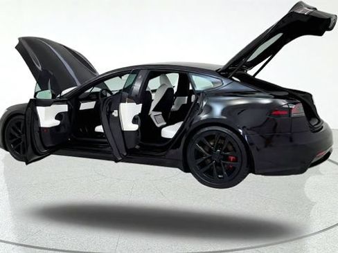 Used 2023 Tesla Model S Standard Range AWD/4WD image 16