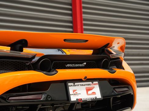 Used 2022 McLaren 720S Performance RWD image 11