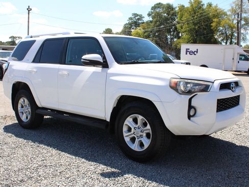 Used 2015 Toyota 4Runner SR5 Premium image 5