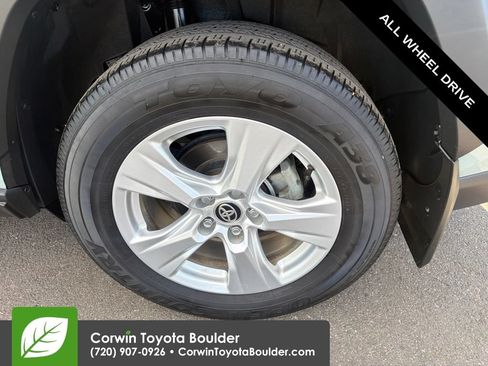 Used 2020 Toyota RAV4 XLE w/ Convenience Package AWD/4WD image 34