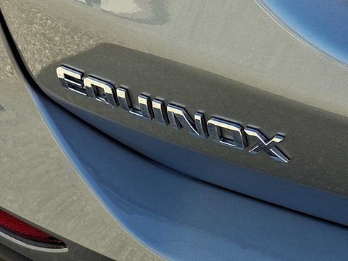 Used 2024 Chevrolet Equinox LT FWD image 30