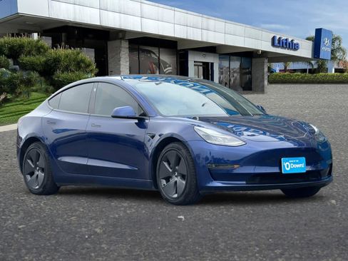 Used 2021 Tesla Model 3 Standard Range Plus image 10