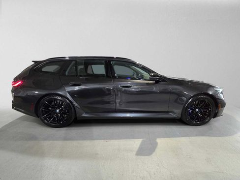 New 2027 BMW M5 Touring AWD/4WD image 2