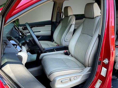Certified 2024 Honda Odyssey Elite image 21