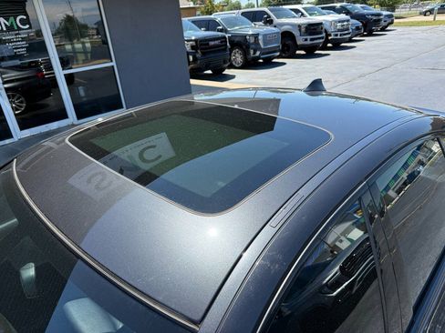 Used 2012 BMW 535i xDrive Sedan AWD/4WD image 10
