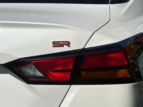 Certified 2024 Nissan Altima 2.5 SR FWD image 26