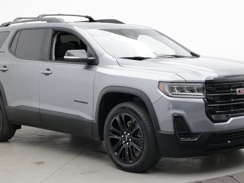 Used 2022 GMC Acadia SLE w/ Driver Convenience Package FWD image 3