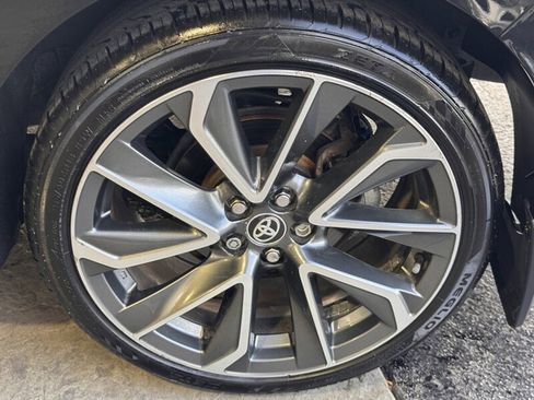 Used 2022 Toyota Corolla SE image 11
