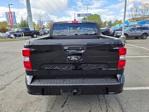 New 2025 Ford Maverick Lobo image 6