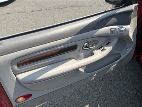 Used 1997 Lincoln Mark VIII LSC RWD image 12