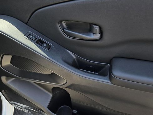 New 2026 Nissan Frontier S image 8