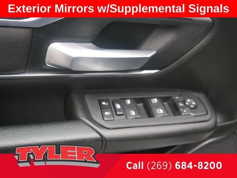 Used 2025 RAM 1500 Big Horn AWD/4WD image 21