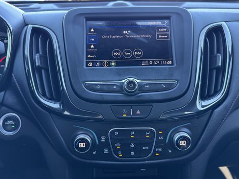 Used 2023 Chevrolet Equinox RS image 19