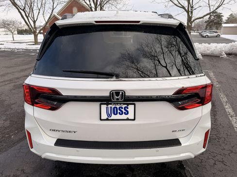 Certified 2025 Honda Odyssey Elite image 4