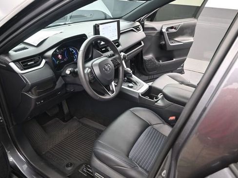 Used 2024 Toyota RAV4 XSE AWD/4WD image 6