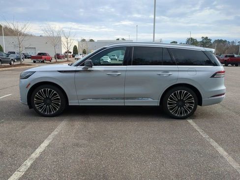 Used 2025 Lincoln Aviator Black Label image 7