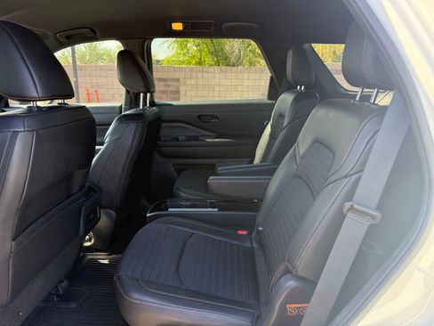 Used 2024 Nissan Pathfinder Rock Creek AWD/4WD image 10