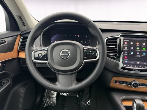 Used 2023 Volvo XC90 B6 Plus w/ Protection Package Premier AWD/4WD image 12