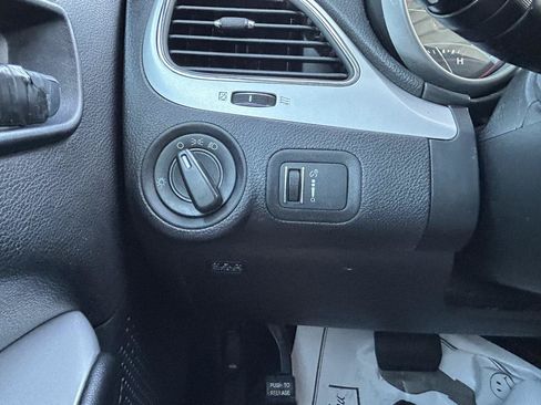 Used 2015 Dodge Journey FWD image 26