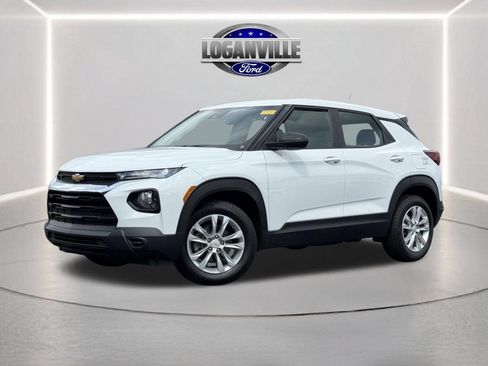 Used 2023 Chevrolet TrailBlazer LS FWD image 1