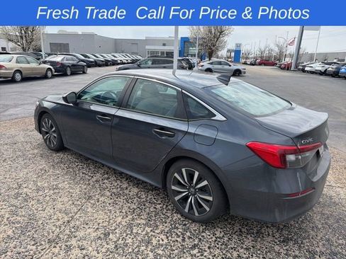 Used 2023 Honda Civic EX image 4