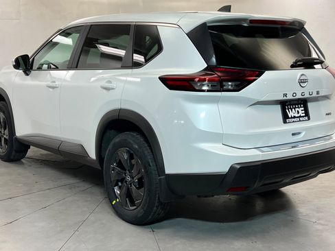 New 2026 Nissan Rogue SV image 3