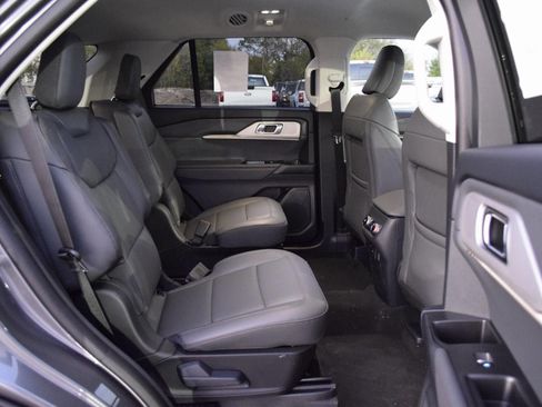 New 2026 Ford Explorer Active w/ Active Comfort Package image 24