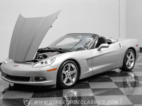 Used 2005 Chevrolet Corvette Convertible w/ Preferred Equipment Group image 35
