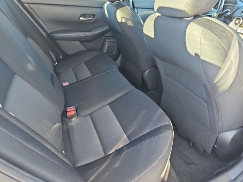 Used 2022 Nissan Sentra SV image 12