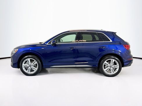 Used 2024 Audi Q3 2.0T Premium Plus image 2