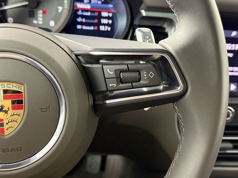 New 2025 Porsche Macan image 21