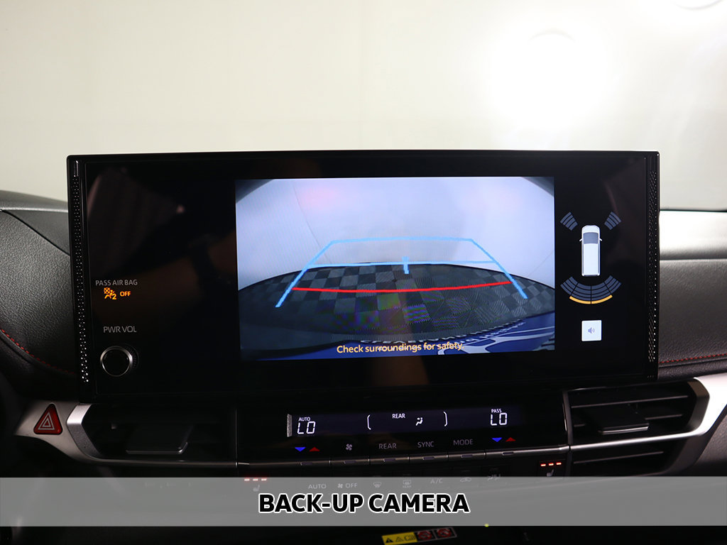 Used 2025 Toyota Sienna XSE FWD image 6