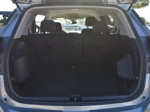 Used 2024 GMC Terrain SLE image 17