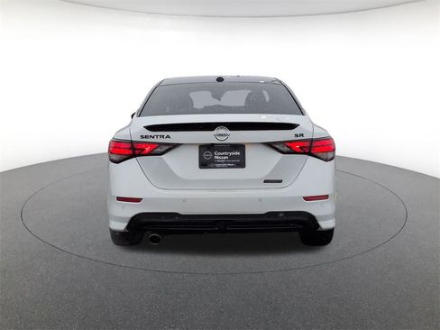 Used 2022 Nissan Sentra SR w/ Midnight Edition image 6