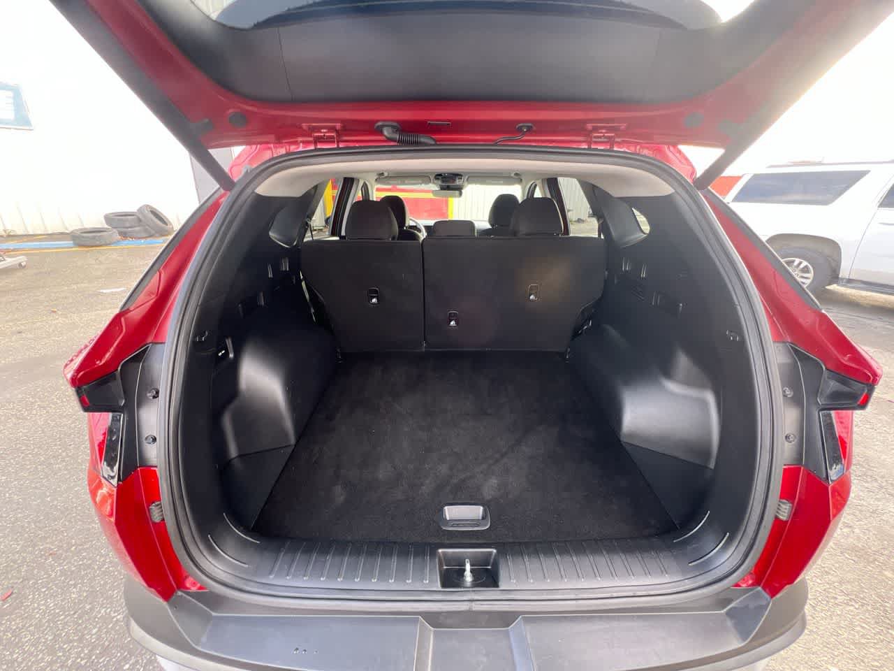 Used 2025 Hyundai Tucson SEL AWD/4WD image 24