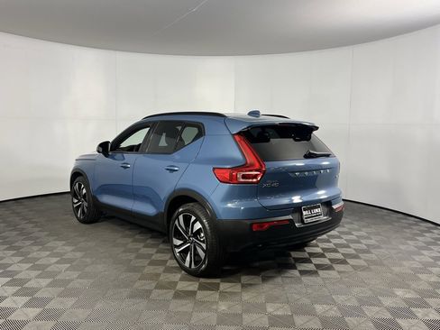 Used 2023 Volvo XC40 B5 Ultimate w/ Protection Package image 9