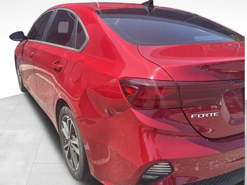 Used 2023 Kia Forte LXS FWD image 7