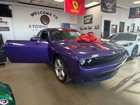 Used 2018 Dodge Challenger SXT w/ Super Sport Group (SS/T) RWD image 14