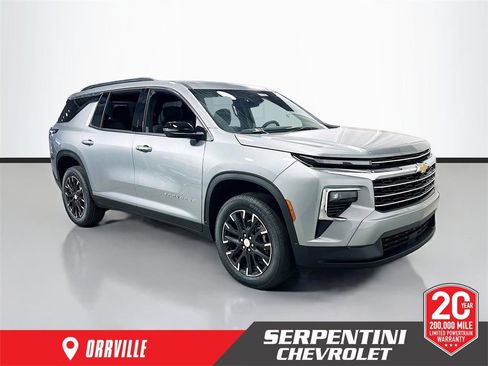 New 2026 Chevrolet Traverse LT w/ Sun and Wheel Package FWD image 1