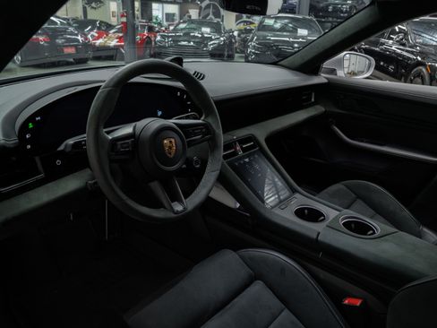Used 2022 Porsche Taycan GTS AWD/4WD image 12