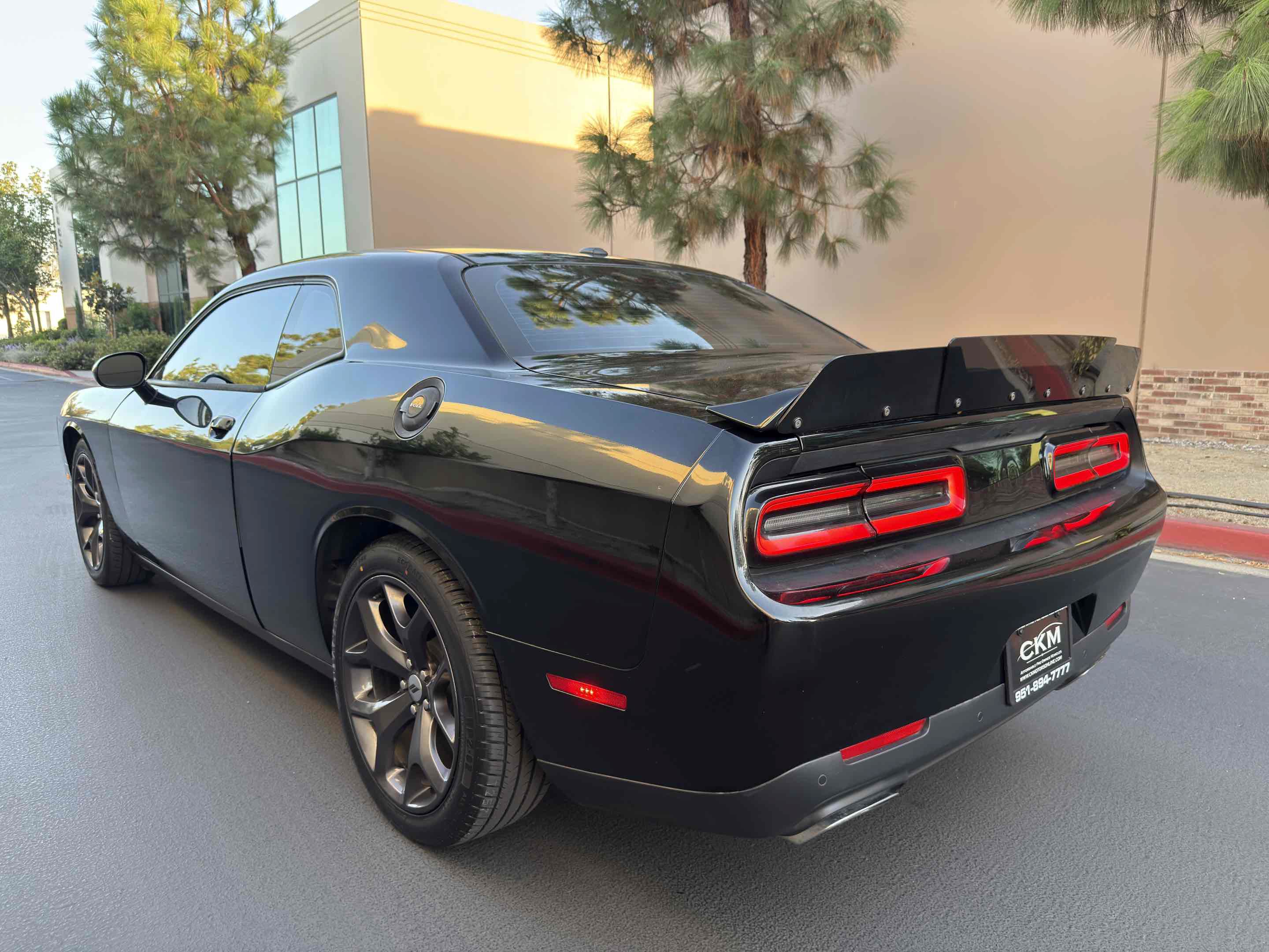 Used 2018 Dodge Challenger R/T RWD image 12