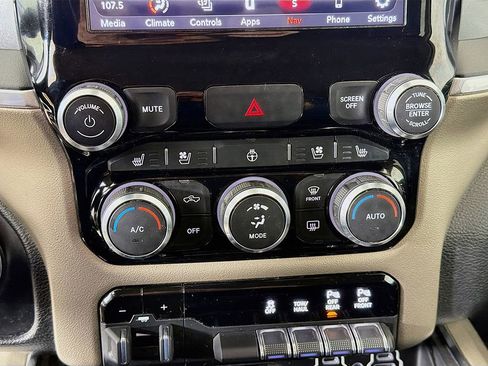 Used 2020 RAM 1500 Laramie image 35